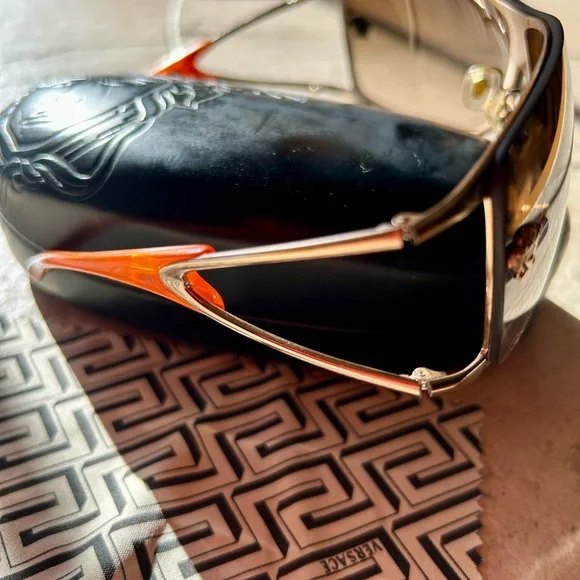 Versace Brown and Black Sunglasses - Picture 2 of 7